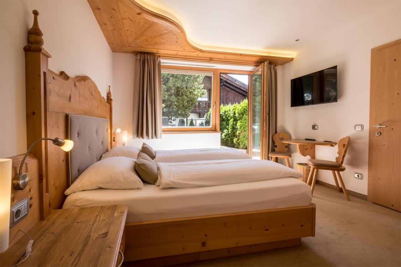 Garni Alba Bed & Breakfast Ortisei Eksteriør billede