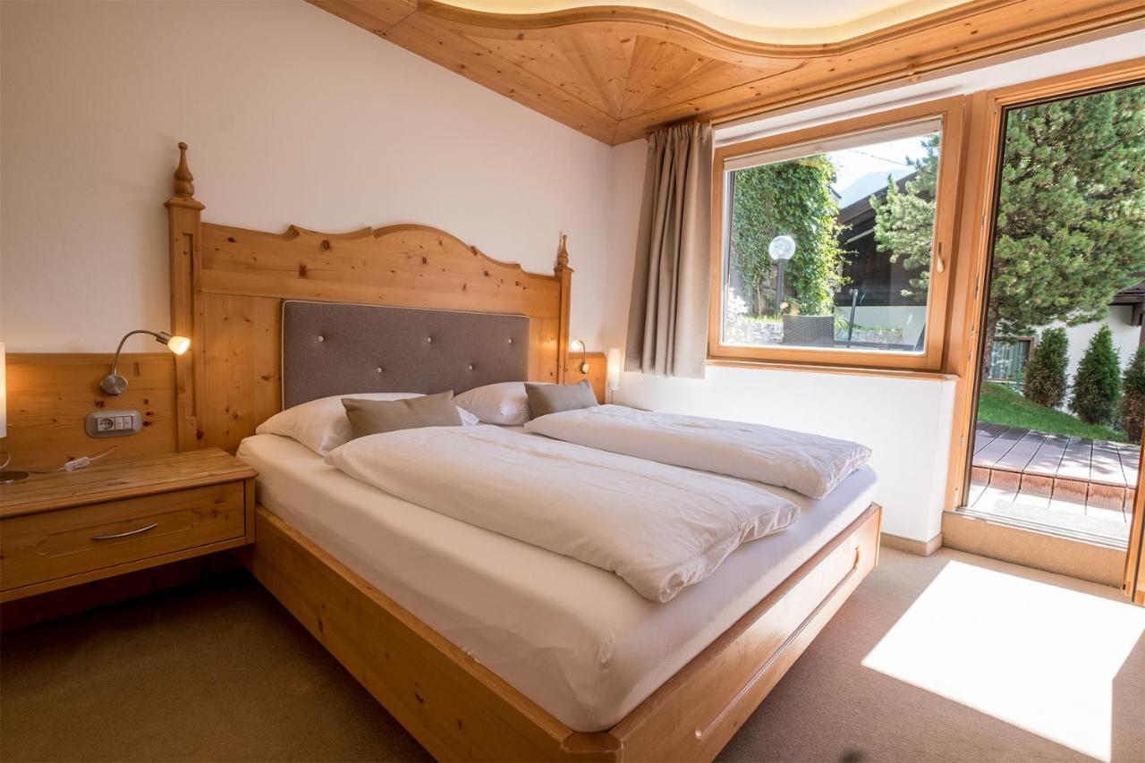 Garni Alba Bed & Breakfast Ortisei Eksteriør billede