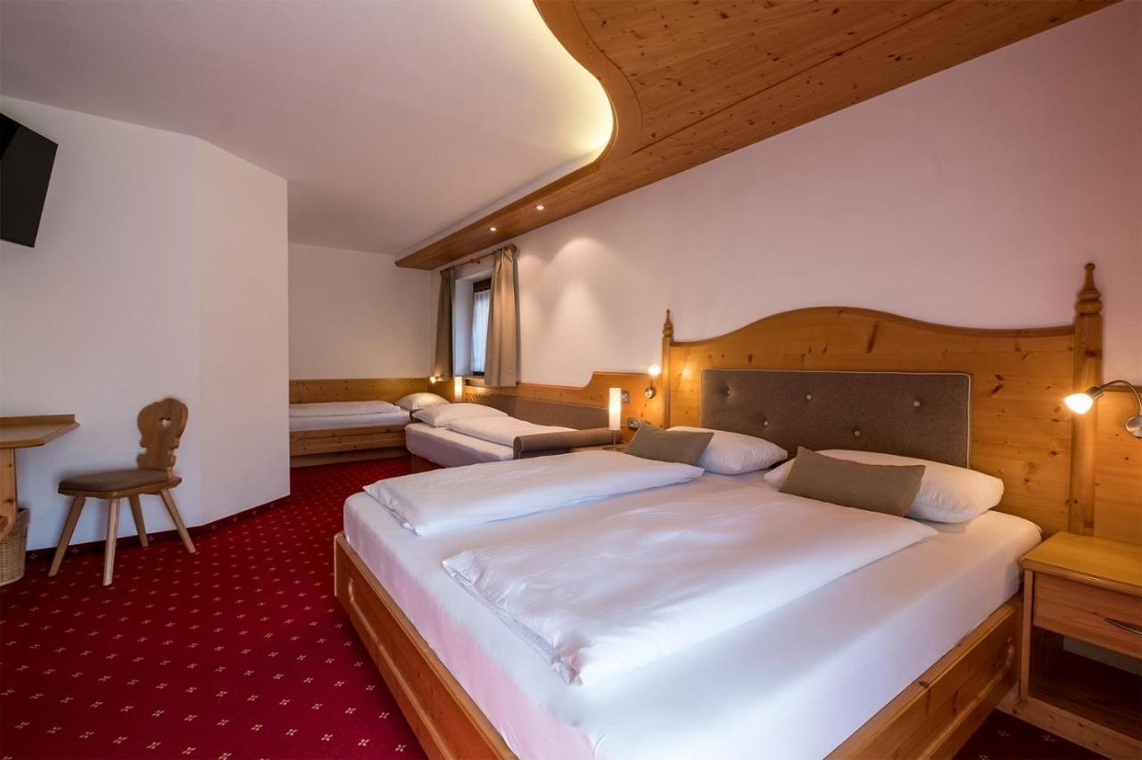 Garni Alba Bed & Breakfast Ortisei Eksteriør billede